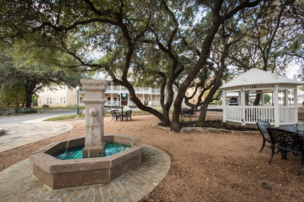 Gruene River Hotel & Retreat 뉴 브라운펠스 외부 사진