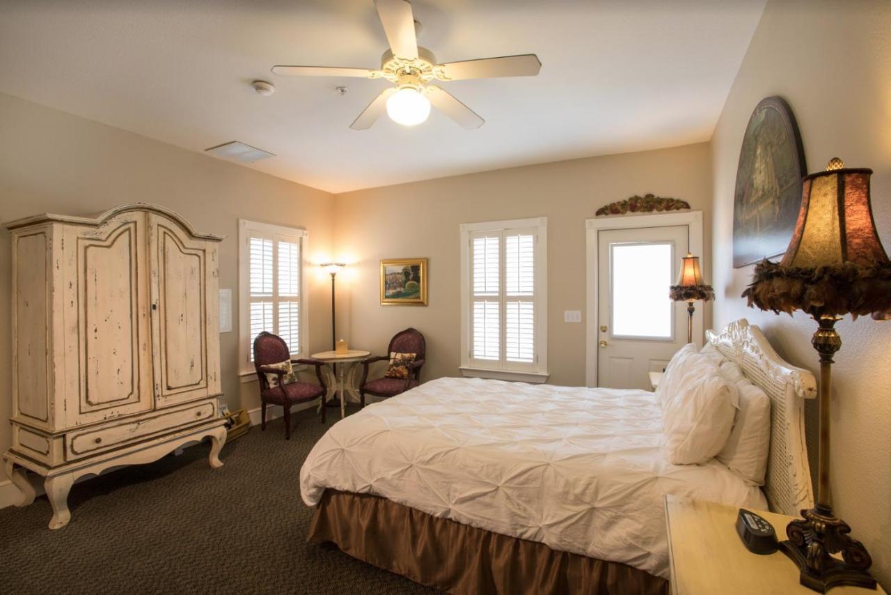 Gruene River Hotel & Retreat 뉴 브라운펠스 외부 사진