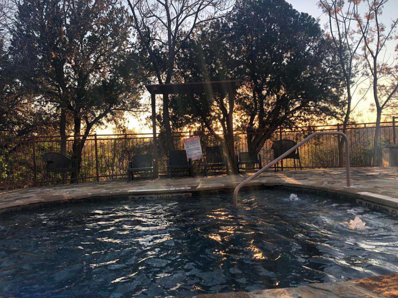 Gruene River Hotel & Retreat 뉴 브라운펠스 외부 사진